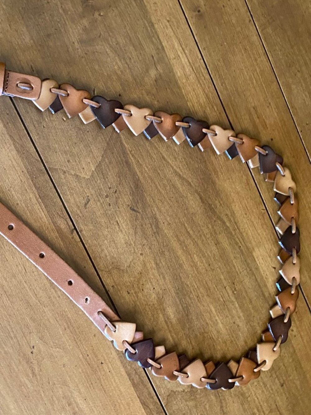 Women's Heart Shaped Leather Belt Small - Picture 8 of 9